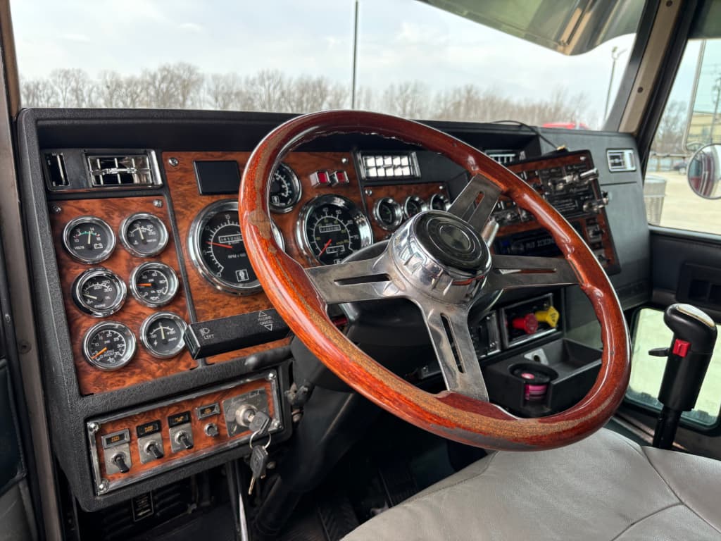 2000 Kenworth 