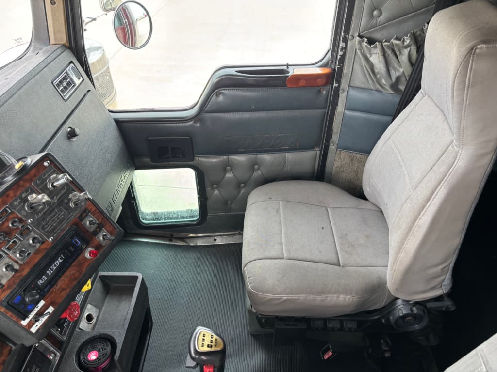 2000 Kenworth 