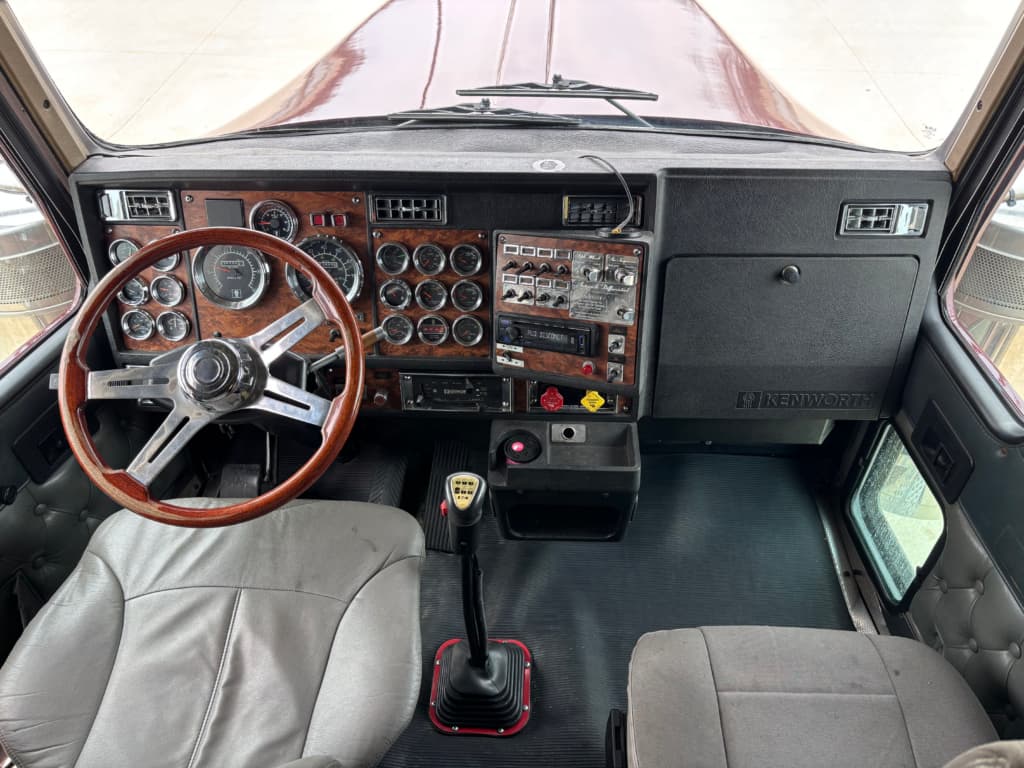 2000 Kenworth 