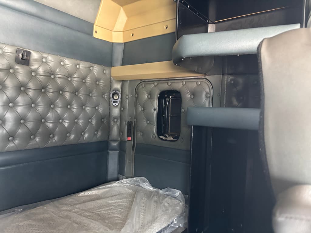 2000 Kenworth 